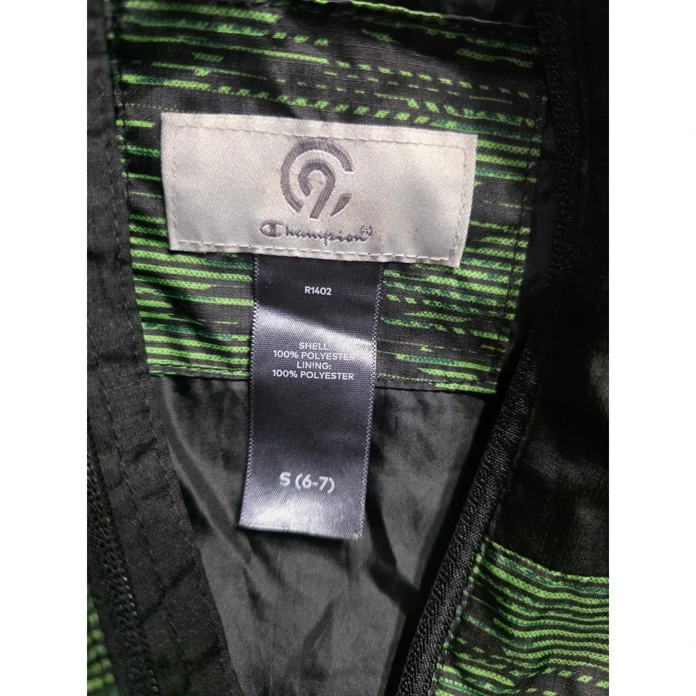 Champion Kids Green Camo Hooded Zip Up Jacket - Size‎ S (6-7)